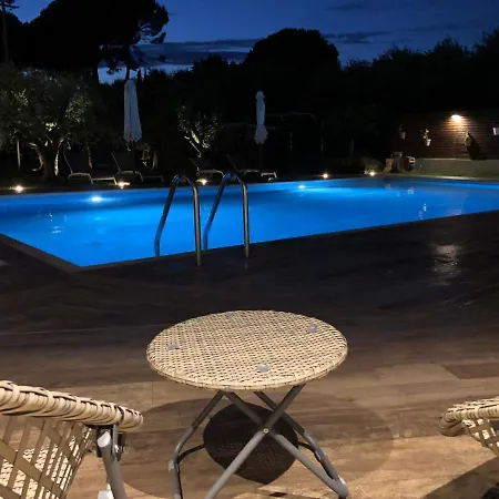 La Grillaia - Relax Tra Gli Ulivi Lejlighed *